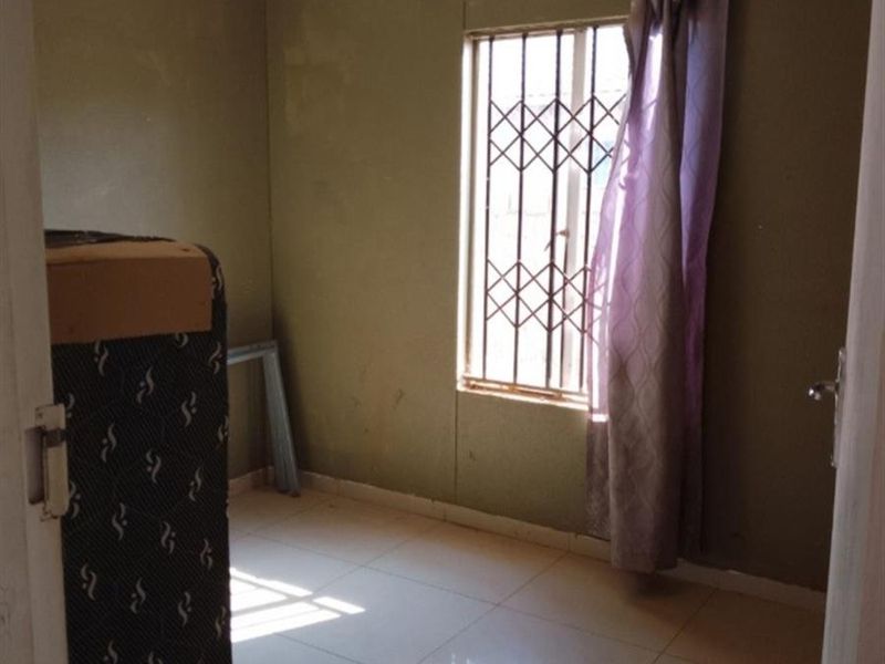 House For Sale in Protea Glen, Soweto - Photo 9