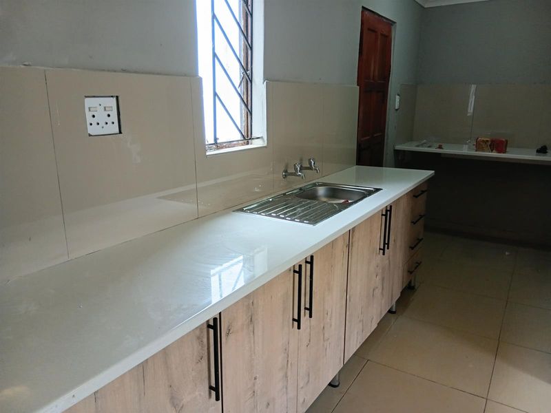 House To Rent in Protea Glen, Soweto - Photo 8