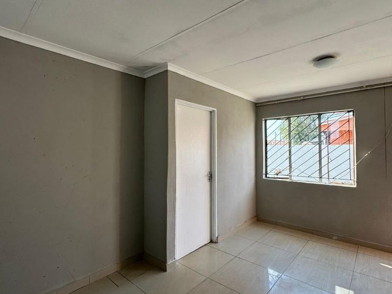 House To Rent in Protea Glen, Soweto - Photo 9
