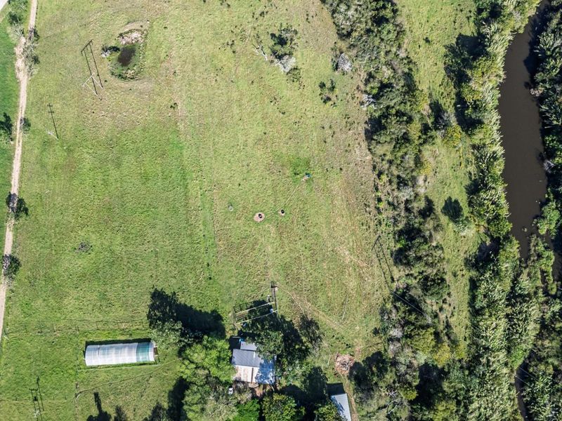 Rare Riverside Opportunity - Embrace a Peaceful Country Lifestyle on the Banks of the Gonubie River - Photo 3