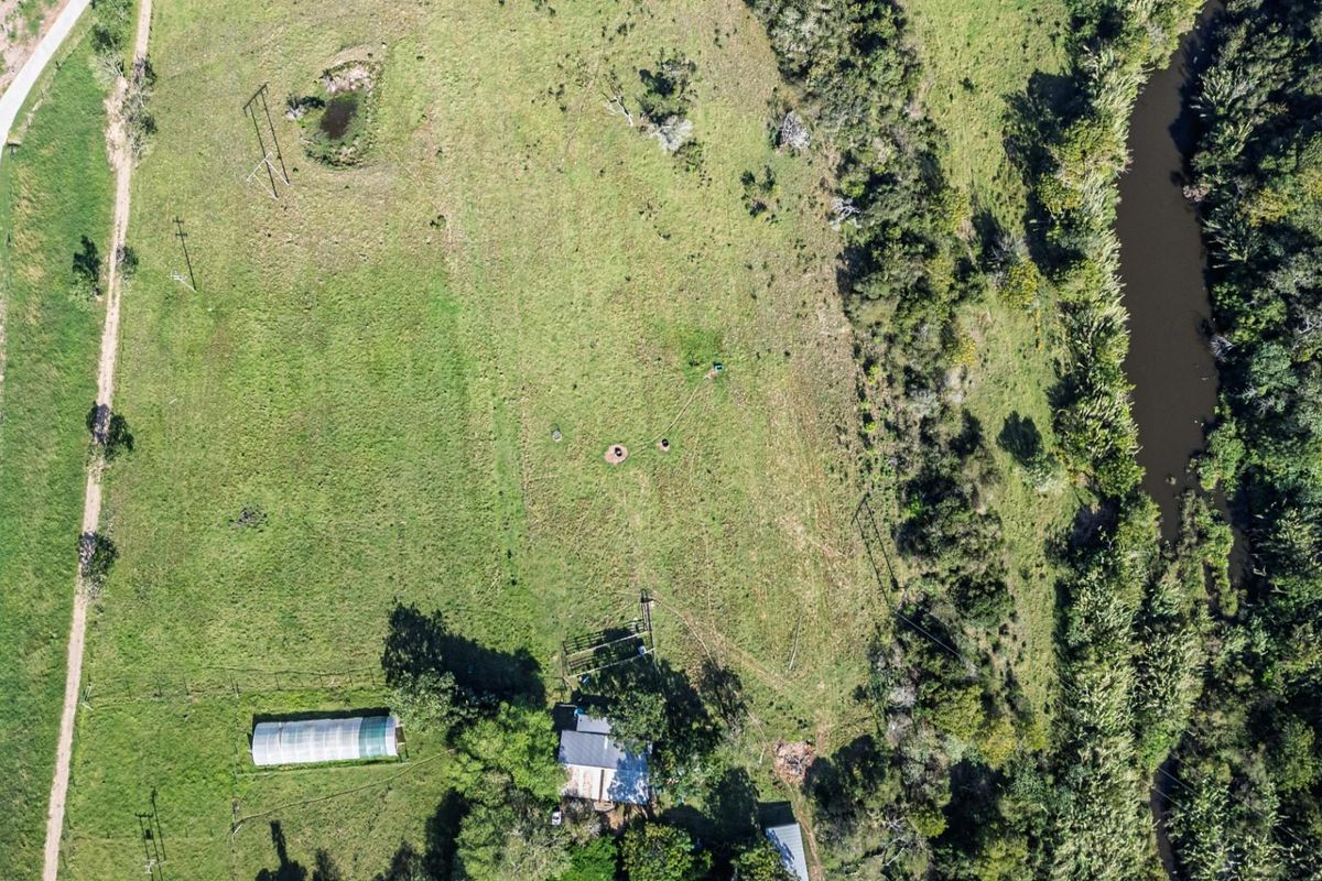 Rare Riverside Opportunity - Embrace a Peaceful Country Lifestyle on the Banks of the Gonubie River - Photo 3