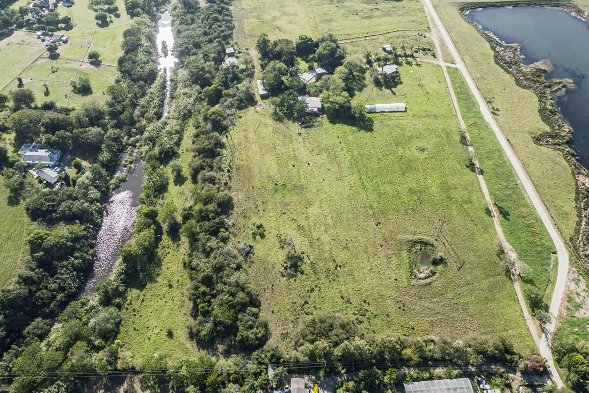 Rare Riverside Opportunity - Embrace a Peaceful Country Lifestyle on the Banks of the Gonubie River - Photo 5
