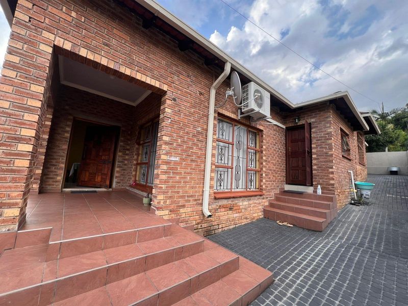 House For Sale in Kamagugu, Nelspruit - Photo 7