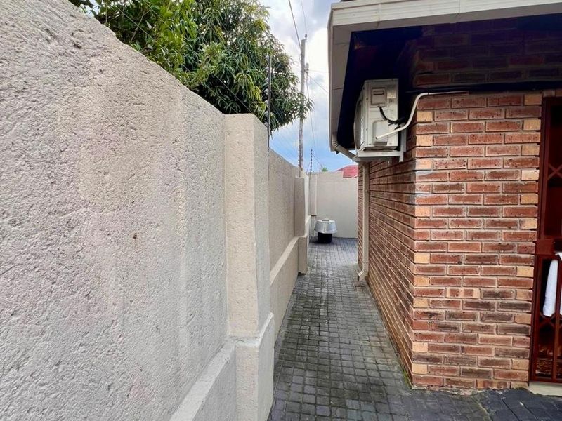 House For Sale in Kamagugu, Nelspruit - Photo 4