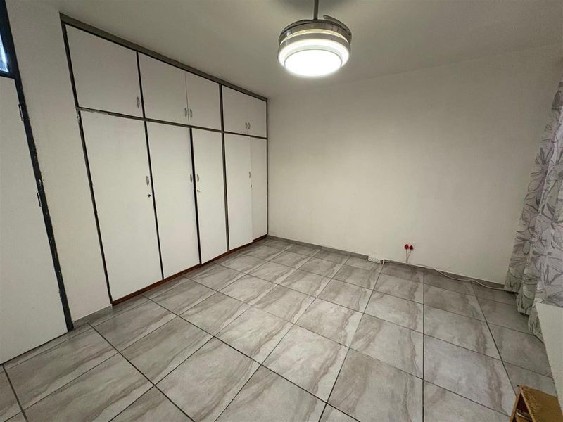 1-Bedroom Apartment For Sale in Pioneer Park, Newcastle, KwaZulu Natal - Photo 9