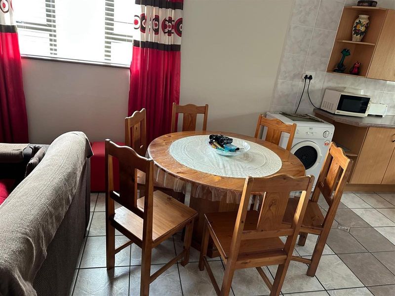 Two bedroom Apartment For Sale in Manaba Beach, Margate, KwaZulu Natal - Photo 7