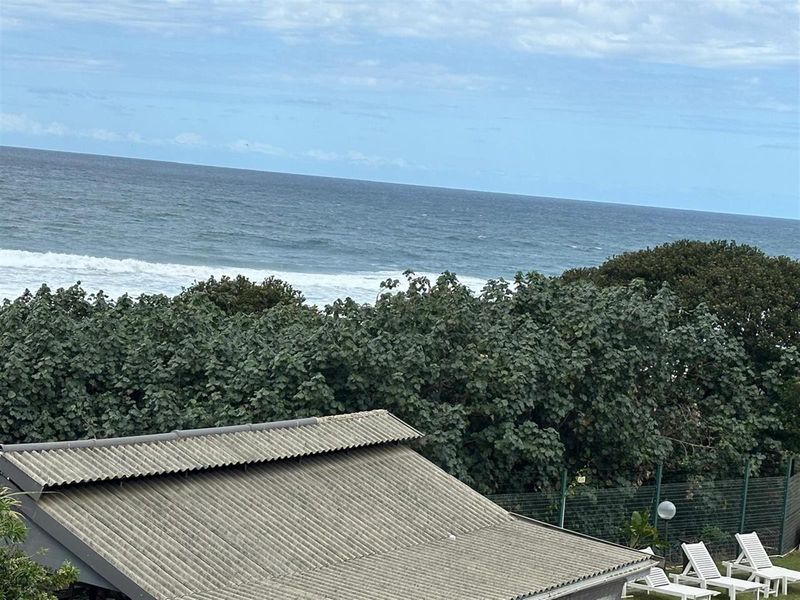 Two bedroom Apartment For Sale in Manaba Beach, Margate, KwaZulu Natal - Photo 3