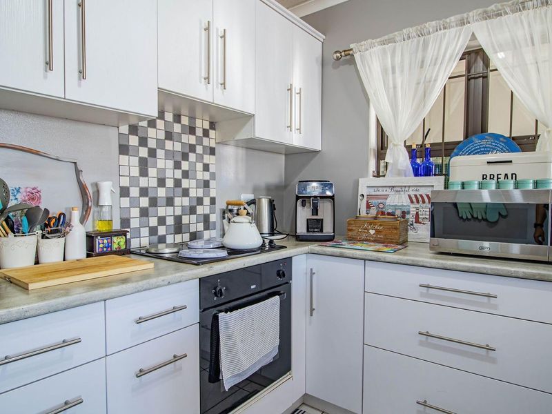 A Peaceful, Cozy Charm with an affordable Price Tag! - Photo 4