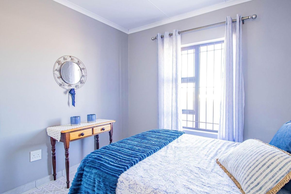 A Peaceful, Cozy Charm with an affordable Price Tag! - Photo 3