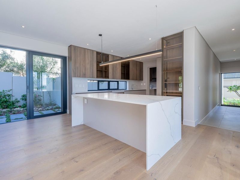 Graanendal - New Luxury Home For Sale! No Transfer Duty - Photo 3