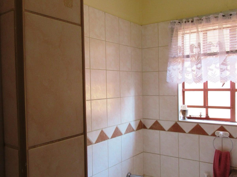 Townhouse For Sale in Erasmus, Bronkhorstspruit - Photo 10