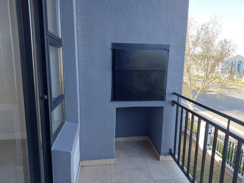 Modern Living Reimagined: Stunning Renovated Gem in Burgundy Estate! - Photo 8