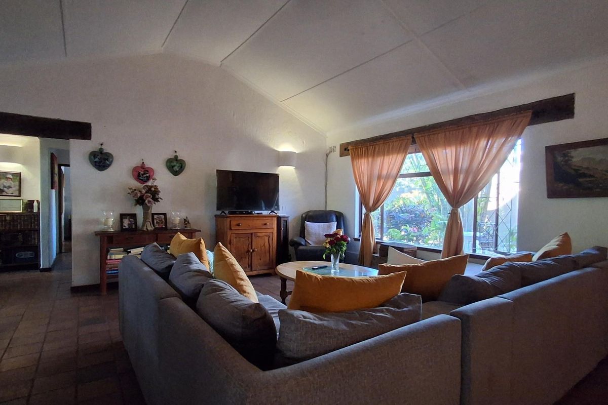 Coastal Family Living Just Steps From The Beach - Photo 5