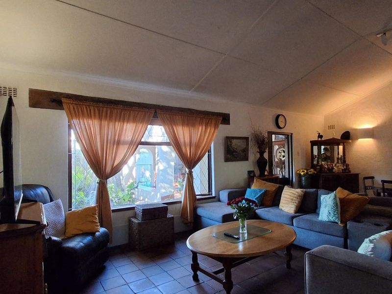 Coastal Family Living Just Steps From The Beach - Photo 4