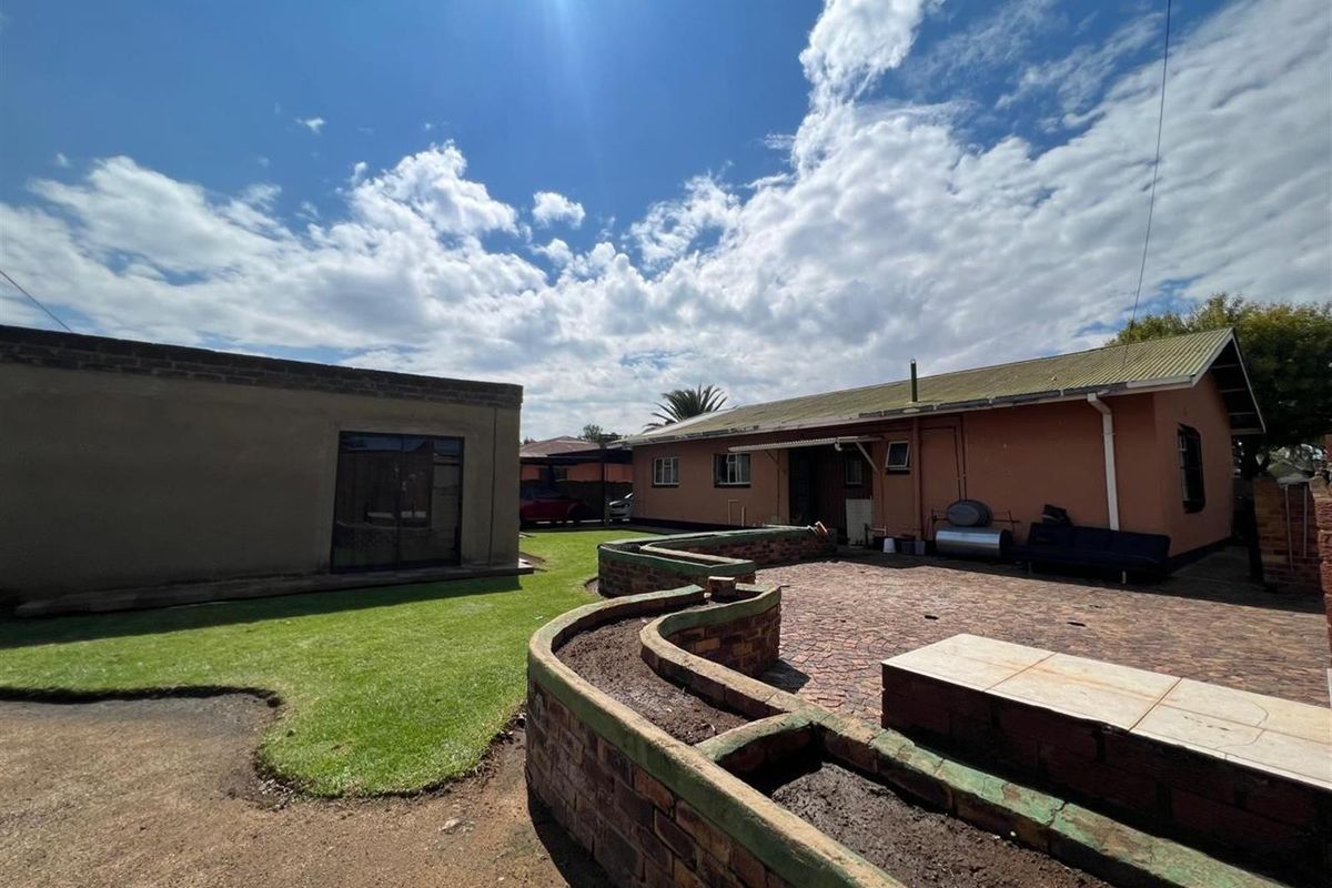 House For Sale in Vanderbijlpark SW 1, Vanderbijlpark SW, Vanderbijlpark - Photo 3