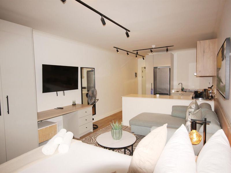 Beautiful and Stylish Studio Apartment in The Sage - Photo 8