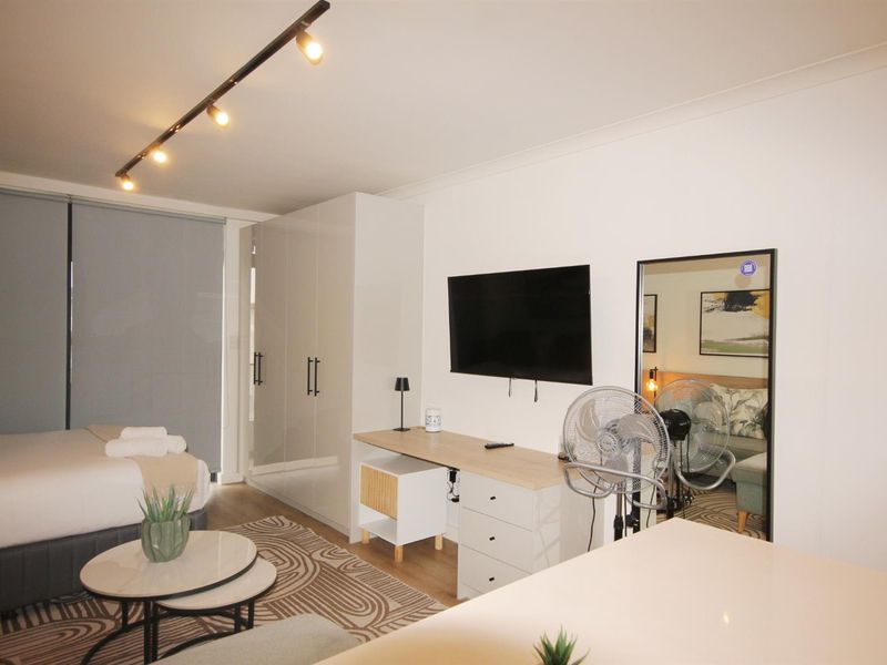 Beautiful and Stylish Studio Apartment in The Sage - Photo 9