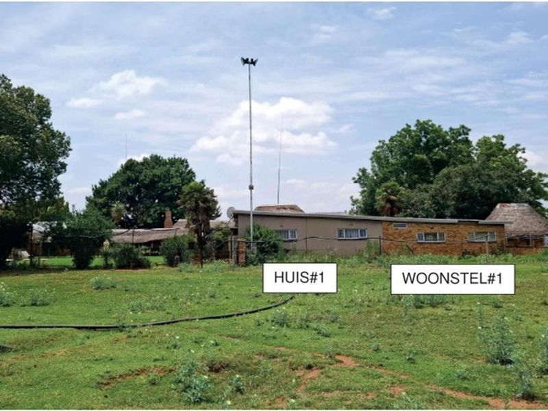2 House Farm For Sale in Klerksdorp Rural, Klerksdorp, North West - Photo 2