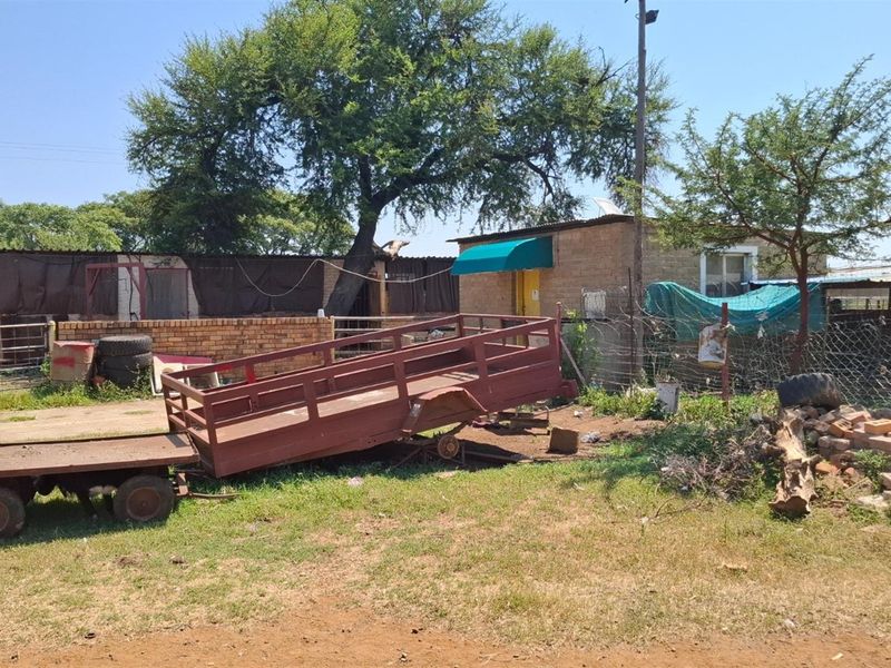 2 House Farm For Sale in Klerksdorp Rural, Klerksdorp, North West - Photo 6
