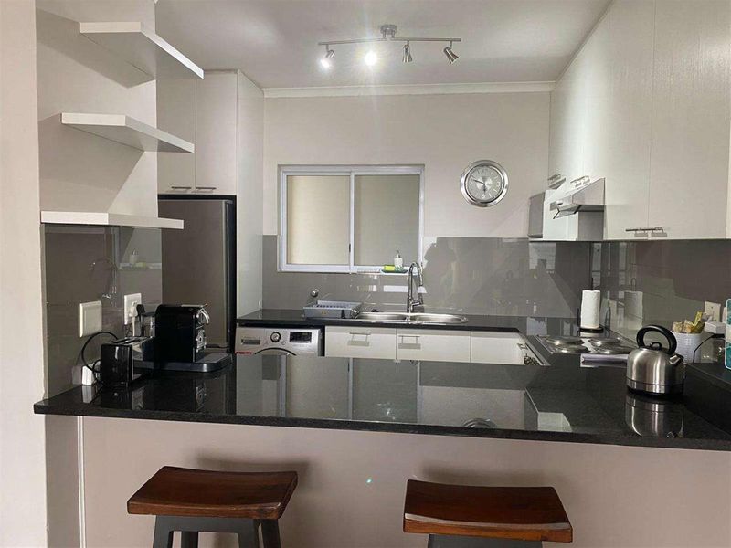 Apartment To Rent in Lagoon Beach, Milnerton - Photo 5