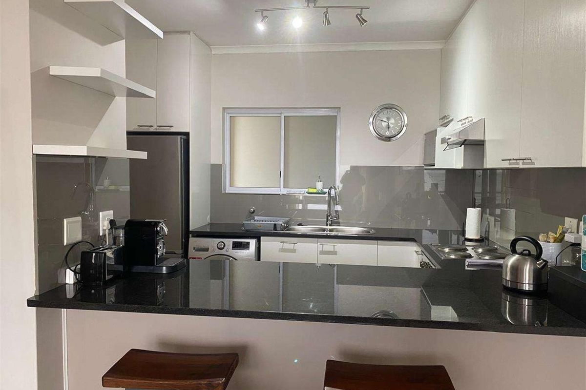 Apartment To Rent in Lagoon Beach, Milnerton - Photo 5