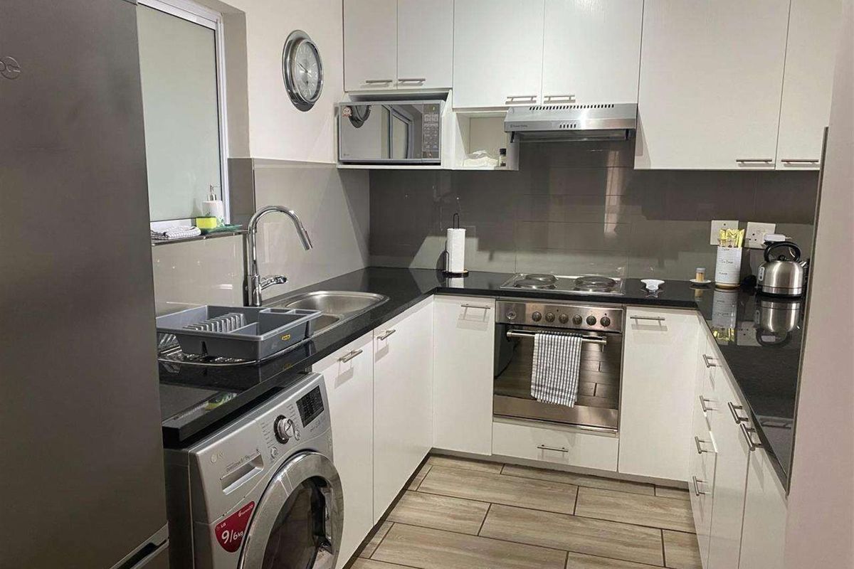 Apartment To Rent in Lagoon Beach, Milnerton - Photo 4