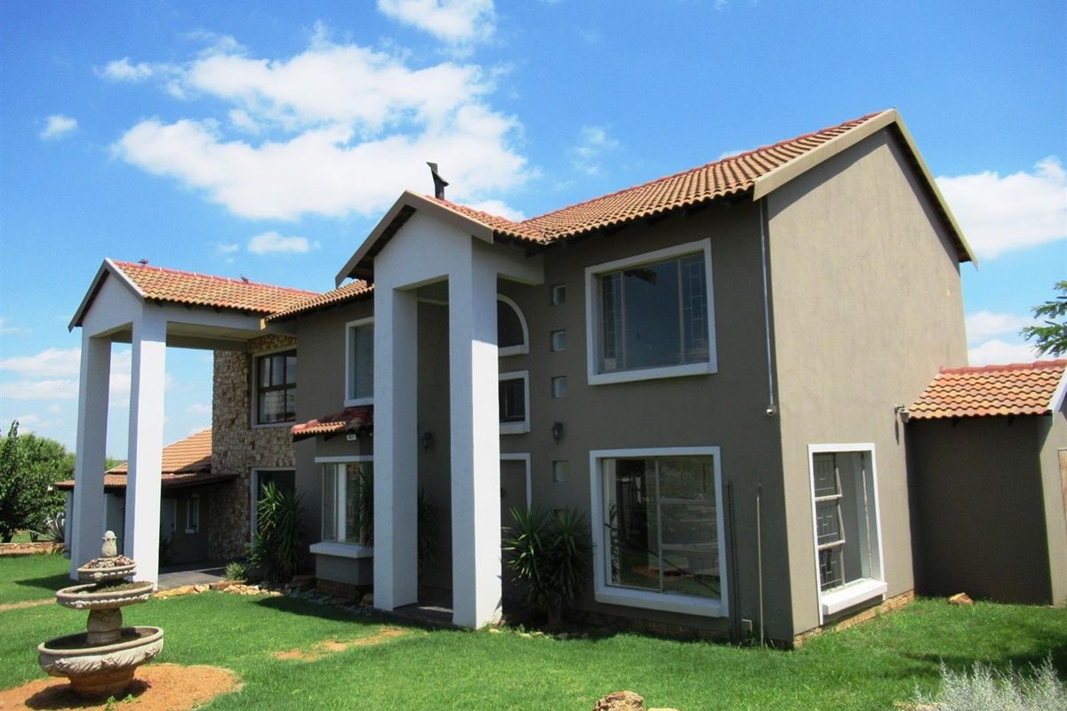 House For Sale in Bronkhorstbaai Dorp, Bronkhorstspruit - Photo 2