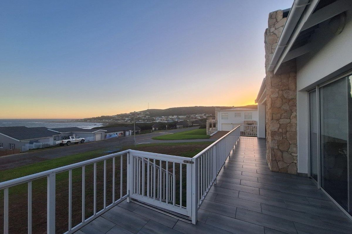 House For Sale in Jongensfontein, Stilbaai - Photo 5