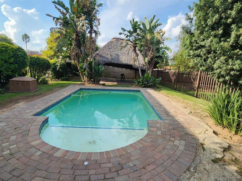 Apartment For Sale in Buccleuch Sandton - Photo 2