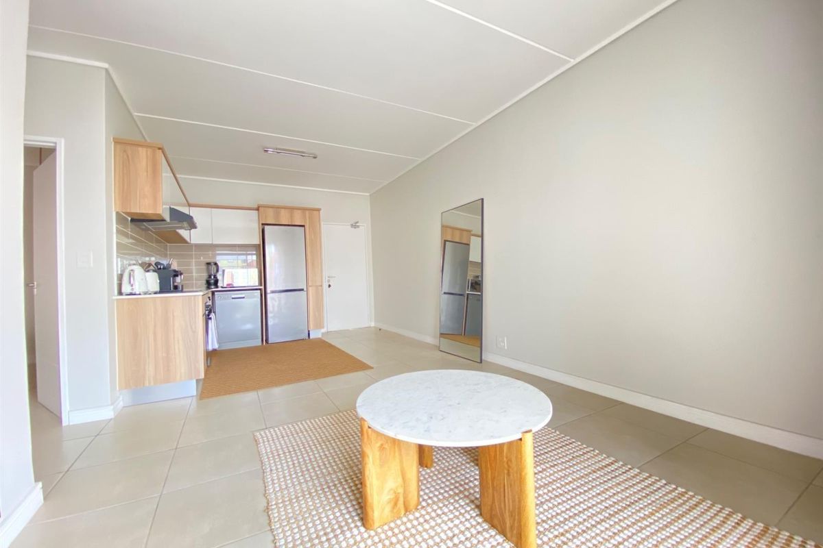 Apartment To Rent in Linbro Park, Sandton - Photo 3