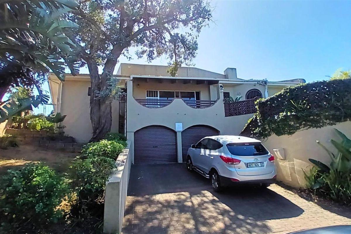 House for sale in Beacon Bay, East London - Photo 2