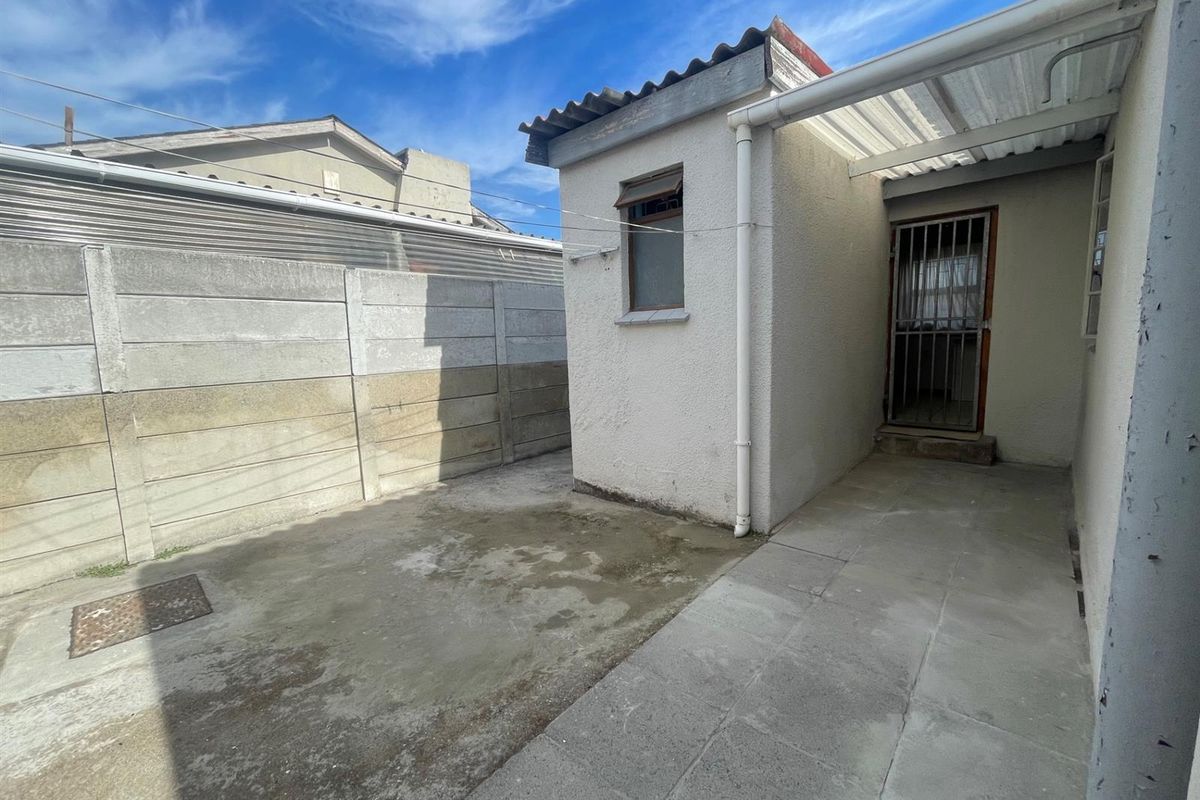 Garden Flatlet to Rent in Grassy Park - Photo 2