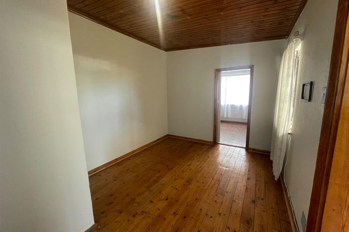 Garden Flatlet to Rent in Grassy Park - Photo 4