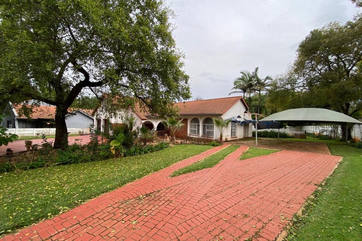 House To Rent in Schoemansville, Hartbeespoort, North West - Photo 2