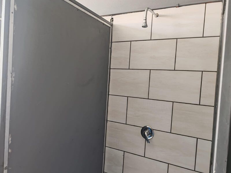 Apartment and Commercial Building For Sale in Vanderbijlpark Central Vanderbijlpark Gauteng - Photo 10