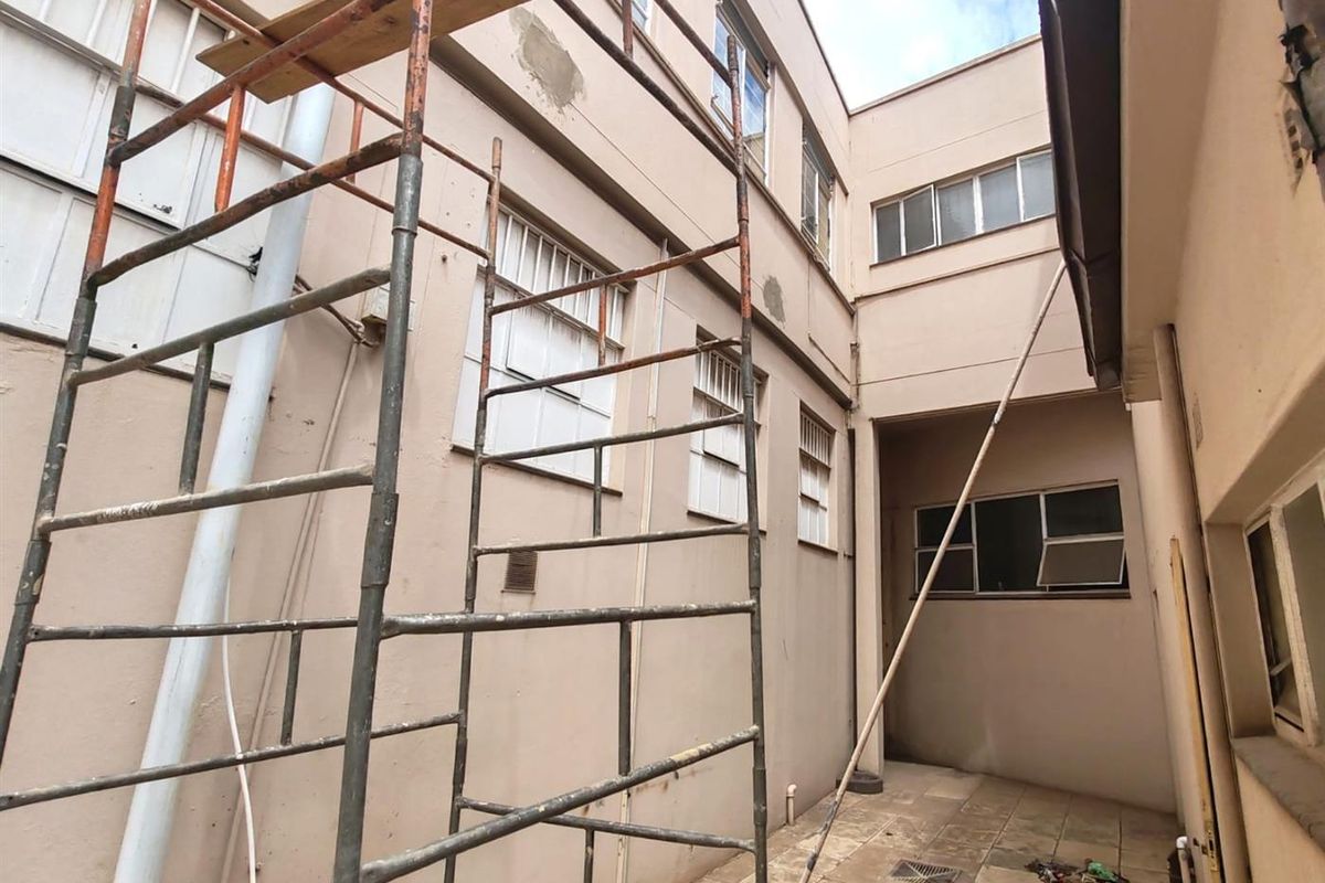 Apartment and Commercial Building For Sale in Vanderbijlpark Central Vanderbijlpark Gauteng - Photo 2