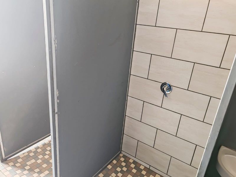 Apartment and Commercial Building For Sale in Vanderbijlpark Central Vanderbijlpark Gauteng - Photo 10