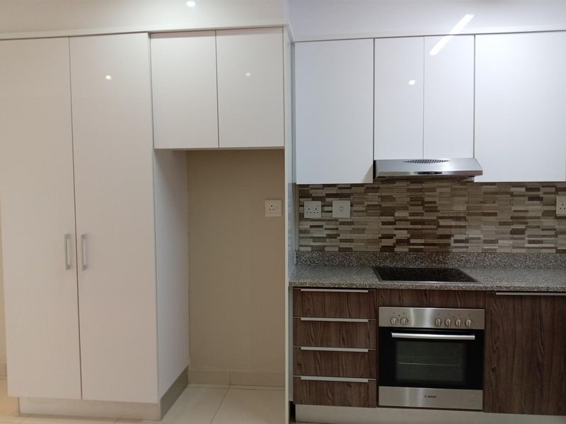 Stunning Apartment not to be missed - Photo 2