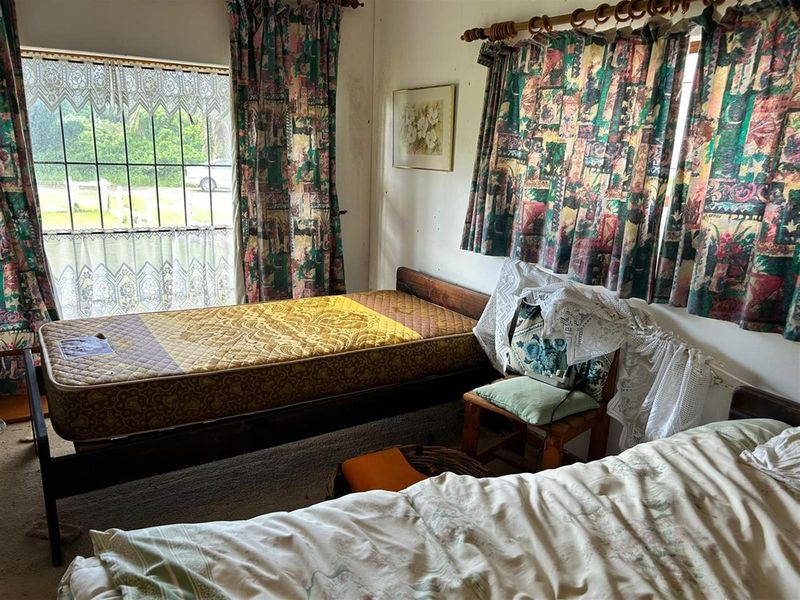 Spacious Family Living on a Corner Plot in Sunrise-on-Sea - Photo 8