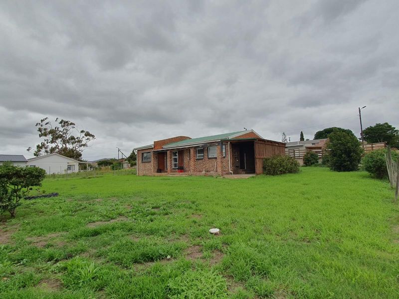 Easy Living in the Heart of Albertinia - Photo 3