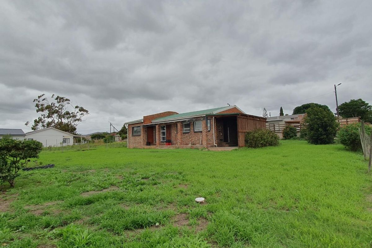 Easy Living in the Heart of Albertinia - Photo 3