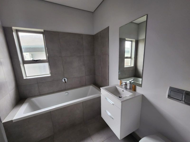 Retirement Townhouse For Sale in Umdloti, KwaZulu Natal - No Transfer Costs - Photo 8