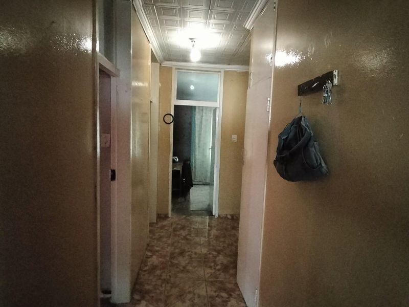 Modern low maintenance up for grabs - Photo 7