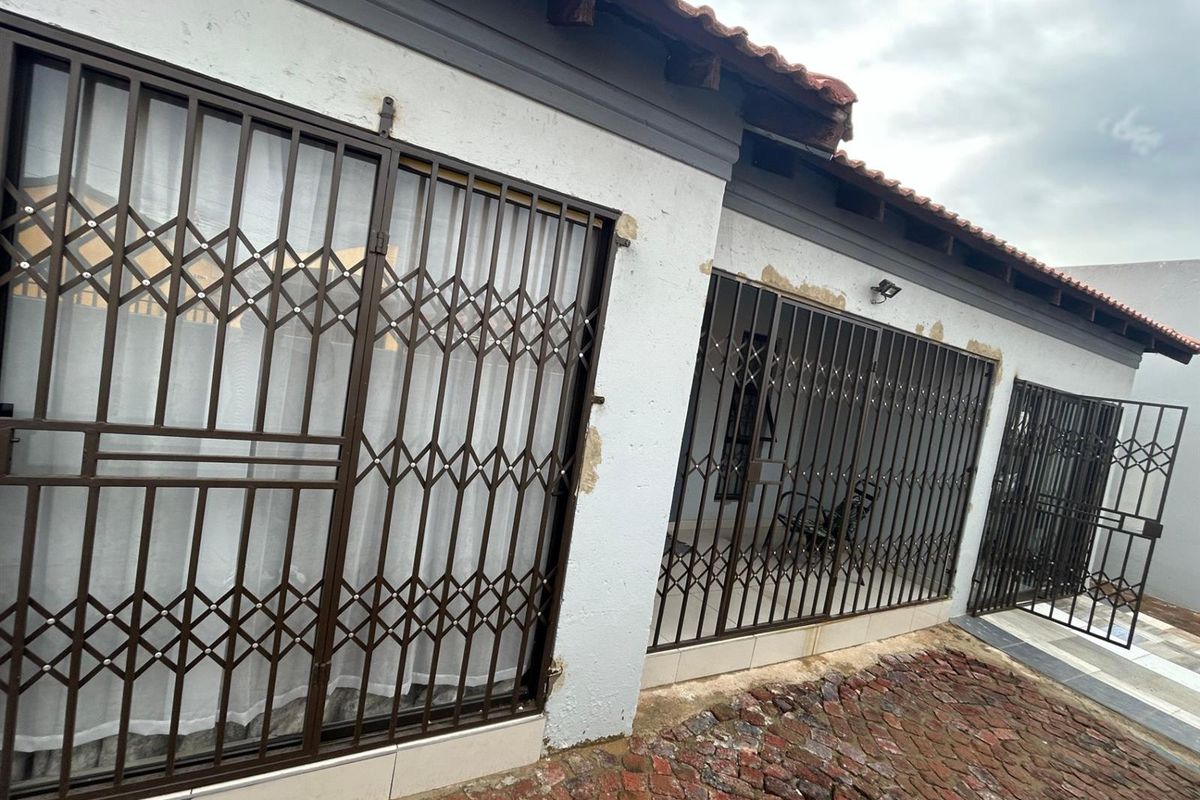 House To Rent in Cosmo City, Roodepoort - Photo 3