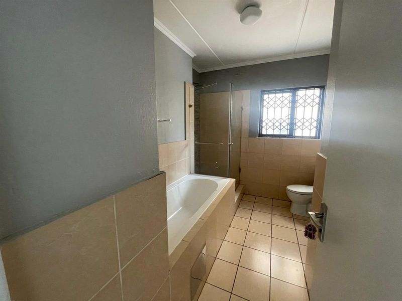 Apartment To Rent in Carlswald, Midrand - Photo 7