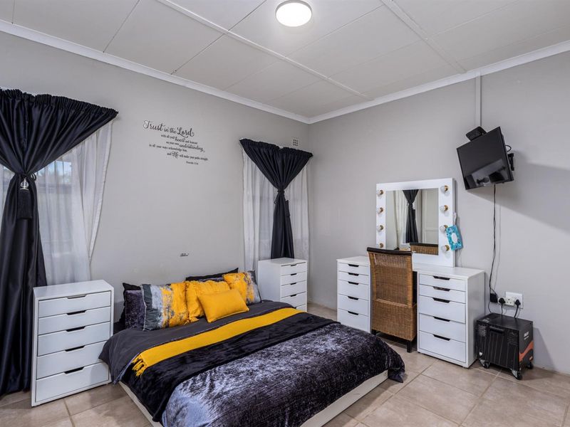 Small Holding For Sale in Joostenbergvlakte, Kraaifontein - Photo 10