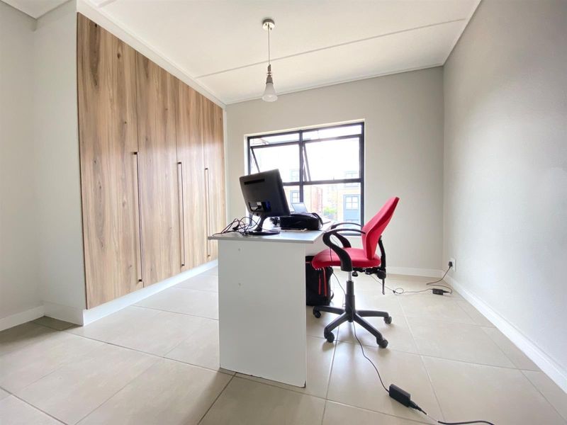 Apartment To Rent in Linbro Park, Sandton - Photo 8