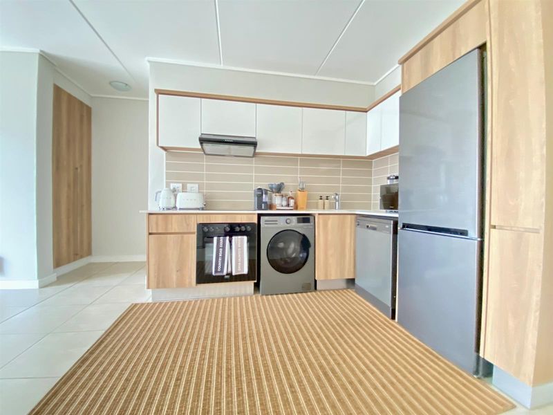 Apartment To Rent in Linbro Park, Sandton - Photo 4