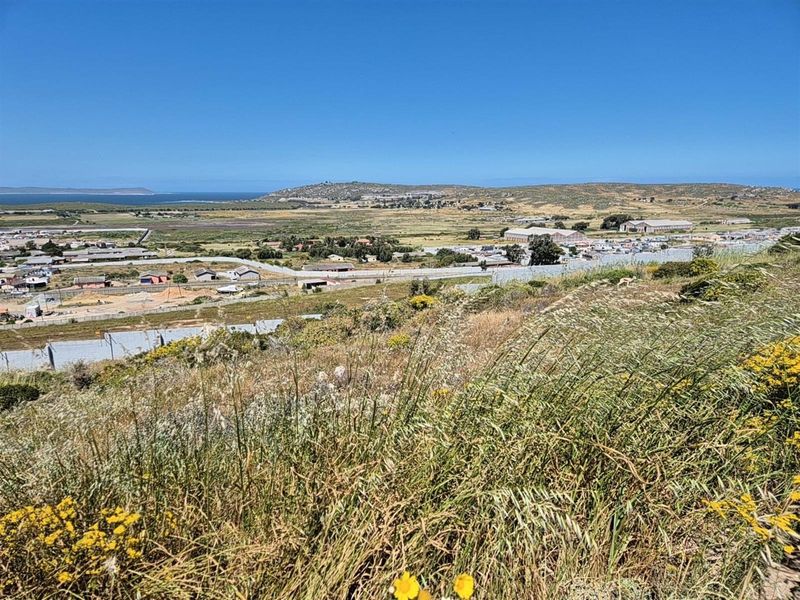 Prime 651m2 Stand with Sea Views in Secure Hoogland Mountain Estate - Photo 2
