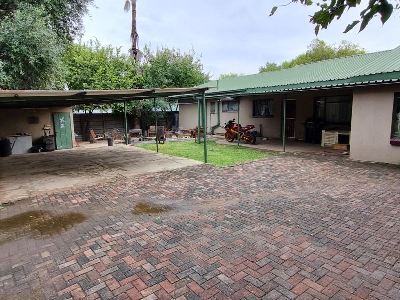 House For Sale in Brits Central, Brits, North West - Photo 7